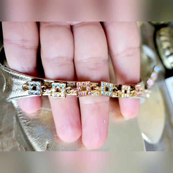 Stuart Weitzman Crystal/Rhinestone Embellished Sandal Kitten Heel PlatinumGold 7 - Picture 5 of 16